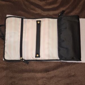 Victoria's secret jewelry bag holder